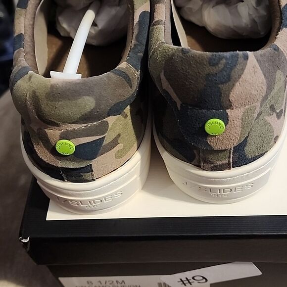 J SLIDES GN CAMO SUE-GN HIPPIE NEON NWT - Picture 4 of 5